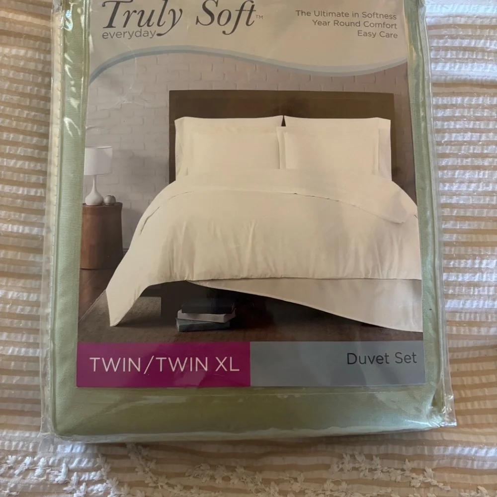 Truly Soft Twin Sage Green Duvet Cover Set